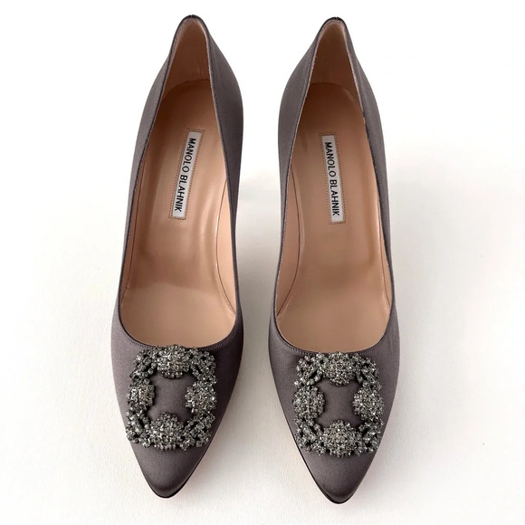 MANOLO BLAHNIK| Dark Gray Satin Hangisi Jewel
Buckle Rhinestone Pumps US 10 - Picture 3 of 14